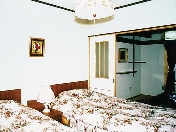 ■●夜発バス 戸狩温泉スキー場 ホワイトヴィレッヂ(1泊4日)1